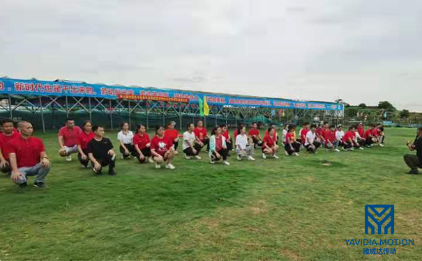 賣上銀妖精国产亚洲精品无码成人的小女孩團建